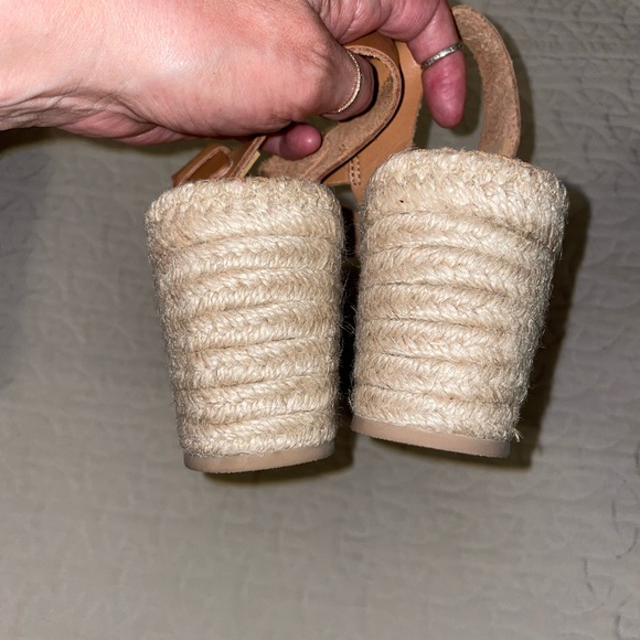 L🌴SOLUDOS🌴TAN LEATHER FLATFORM SANDALS - Picture 6 of 9